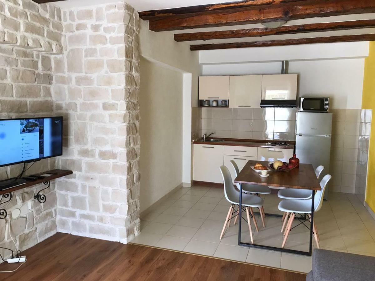 Apartment Bruno Sibenik Exterior photo