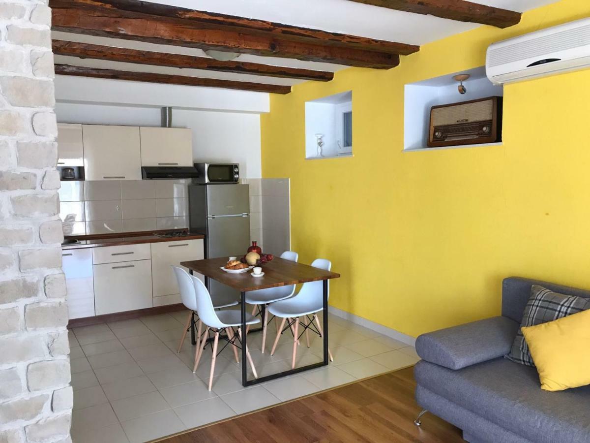 Apartment Bruno Sibenik Exterior photo
