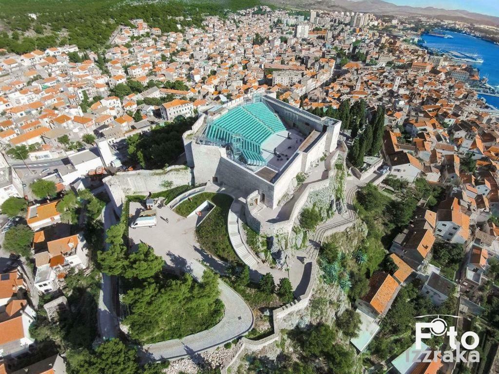Apartment Bruno Sibenik Exterior photo